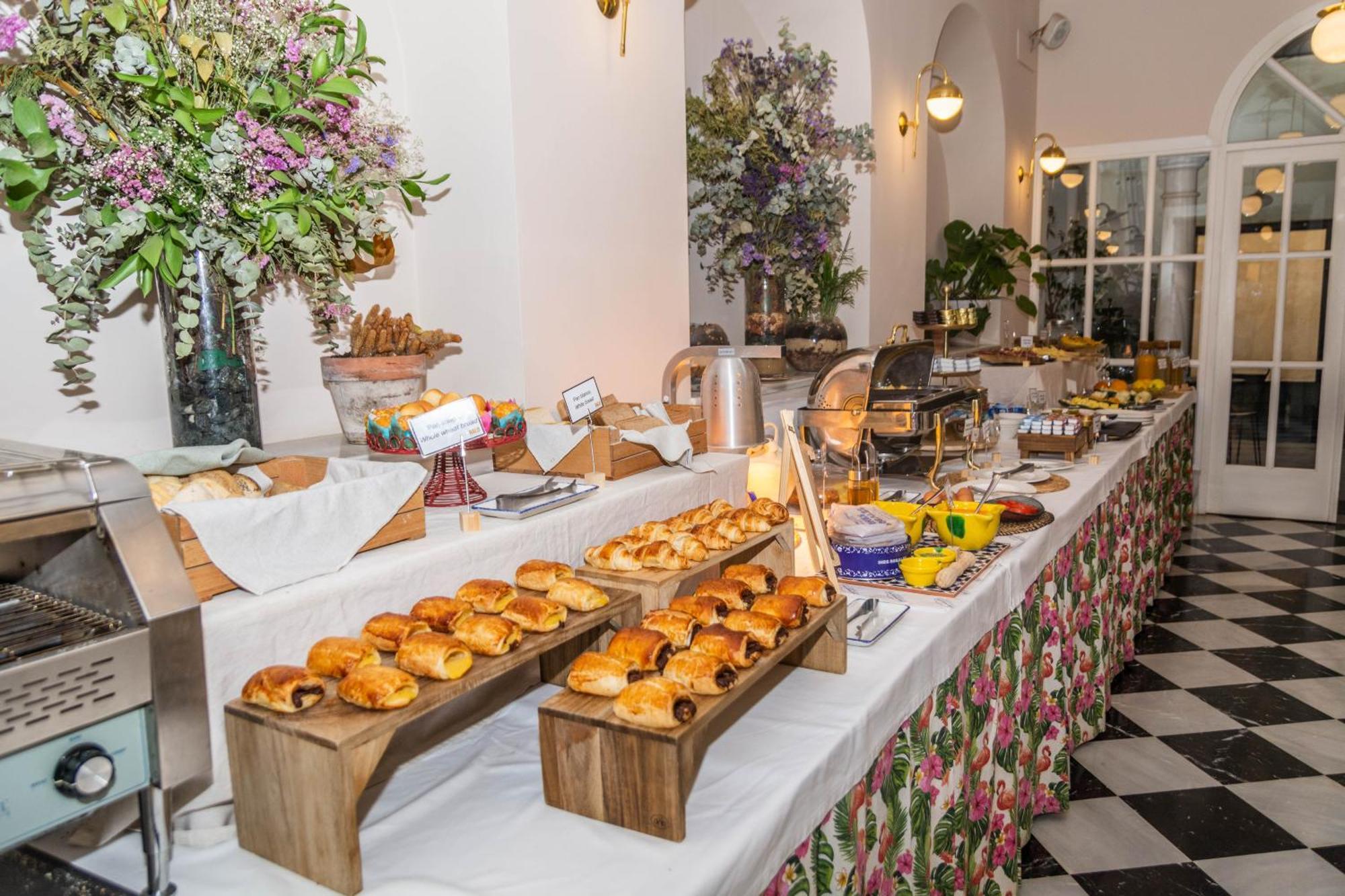 Hotel Boutique Elvira Plaza Sevilla Bagian luar foto